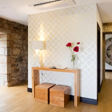Cerca Design House Donas