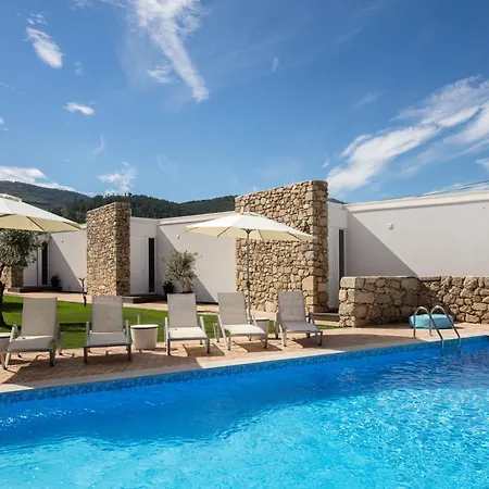 Cerca Design House 4*