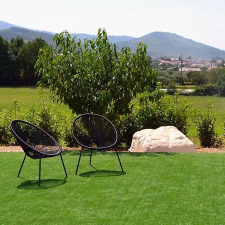 Cerca Design House 4* Donas