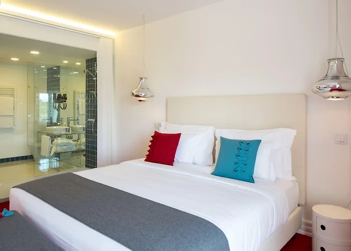 Cerca Design House Hotel 4*