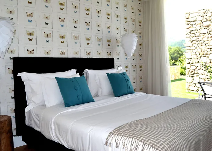 Cerca Design House Donas