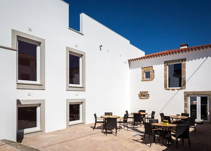 Cerca Design House Donas