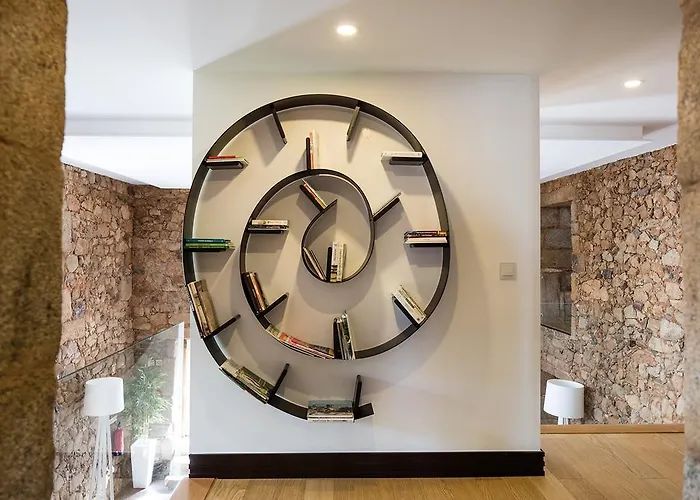 Cerca Design House فندق Donas